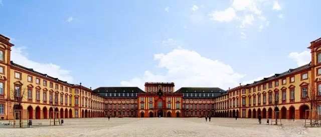 魅力十足的德国曼海姆市景色