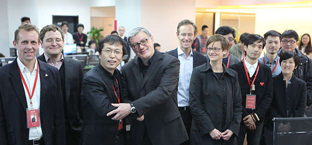 克努特.麦尔霍夫与东道团队合影